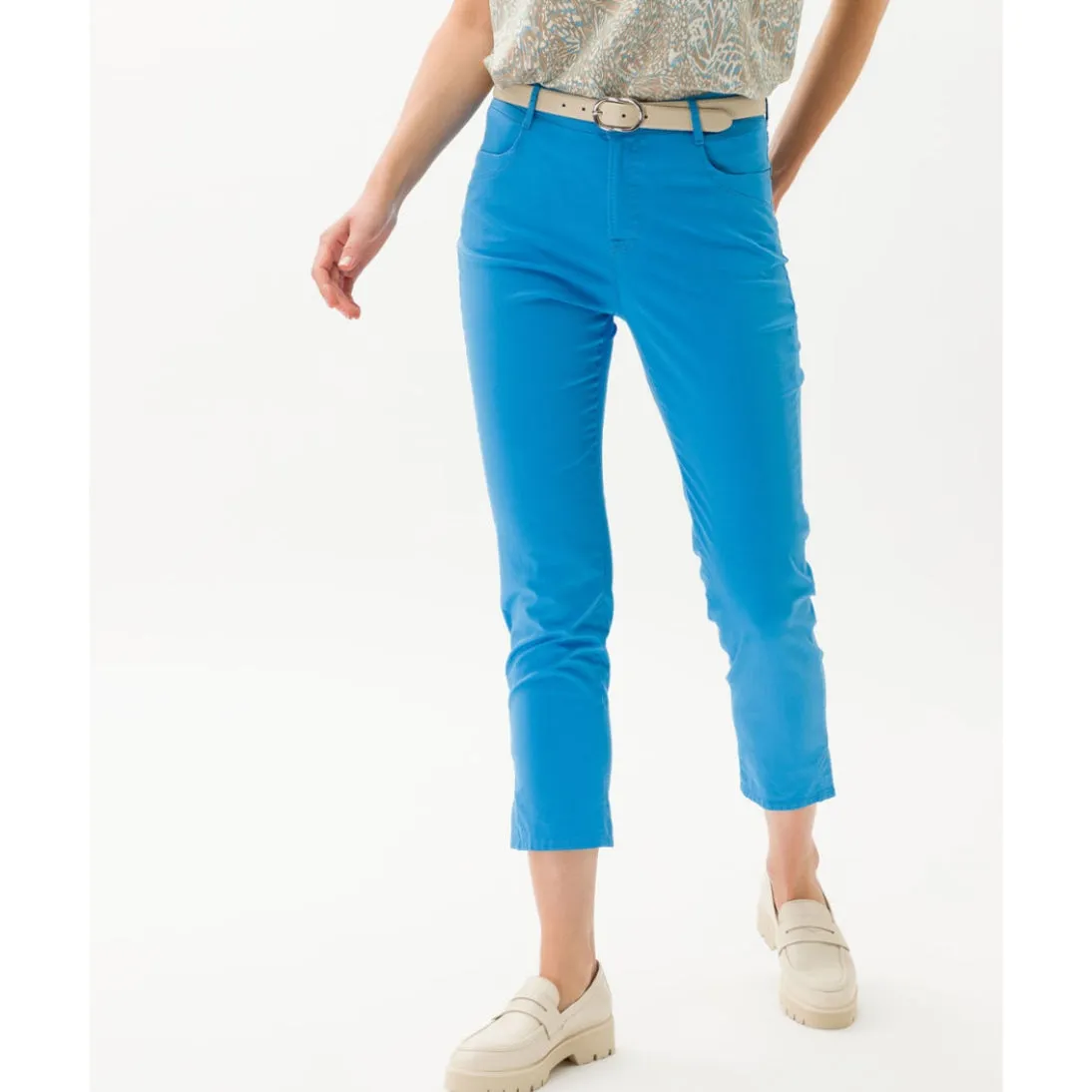 Brax Mary S Cropped Ultra Light Summer Jeans in Santorin 71-3208