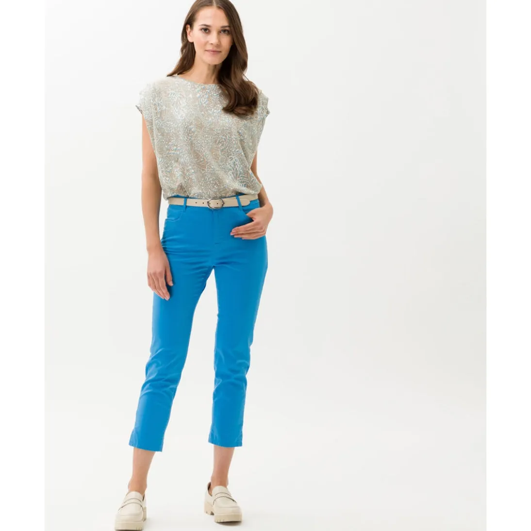 Brax Mary S Cropped Ultra Light Summer Jeans in Santorin 71-3208