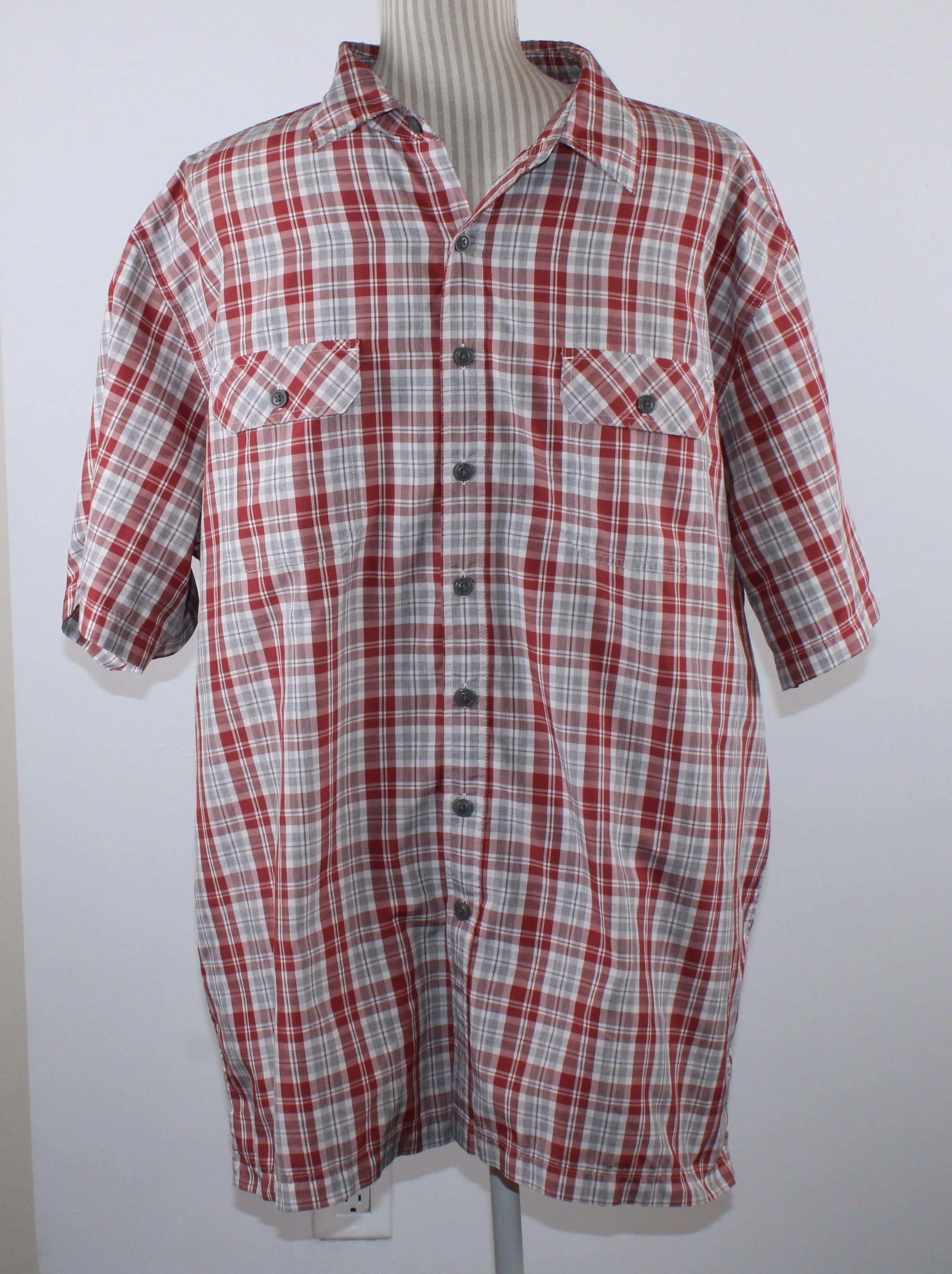 CROFTS & BARROW QUICK DRY PLAID TOP MENS XL PRE-LOVED