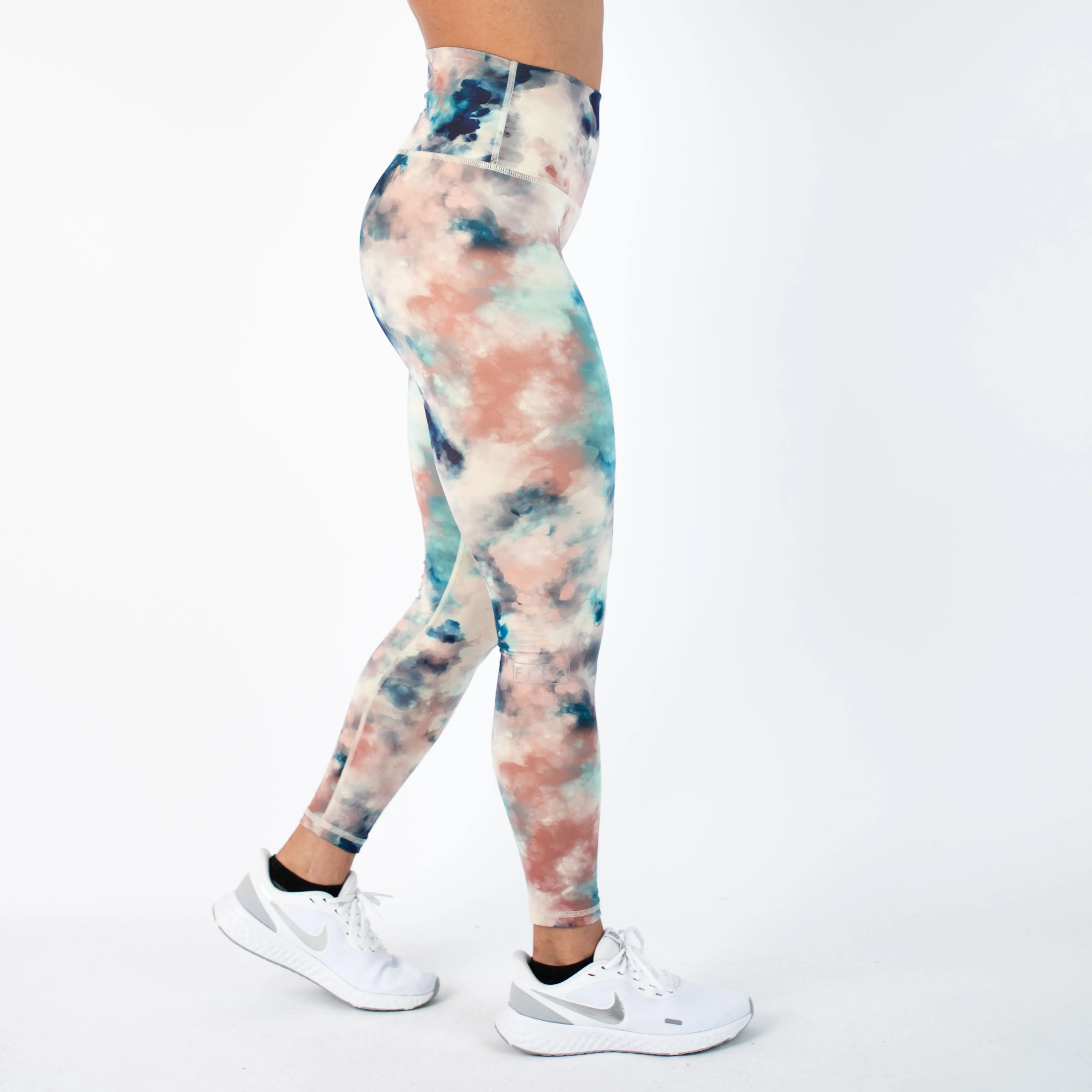 FLEO El Toro 25" Deep Dive Leggings