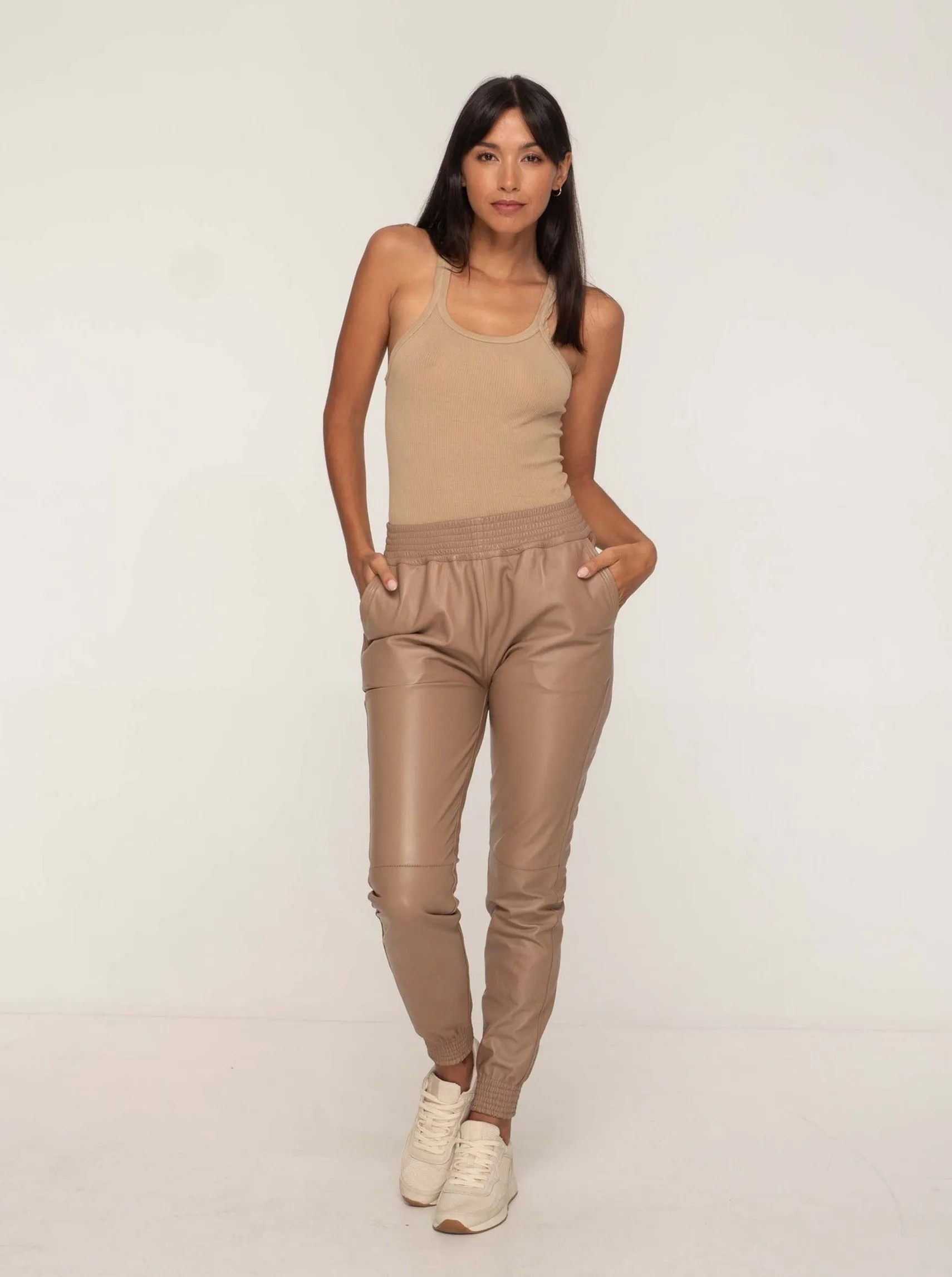 LAUREN LEATHER JOGGER - SESAME