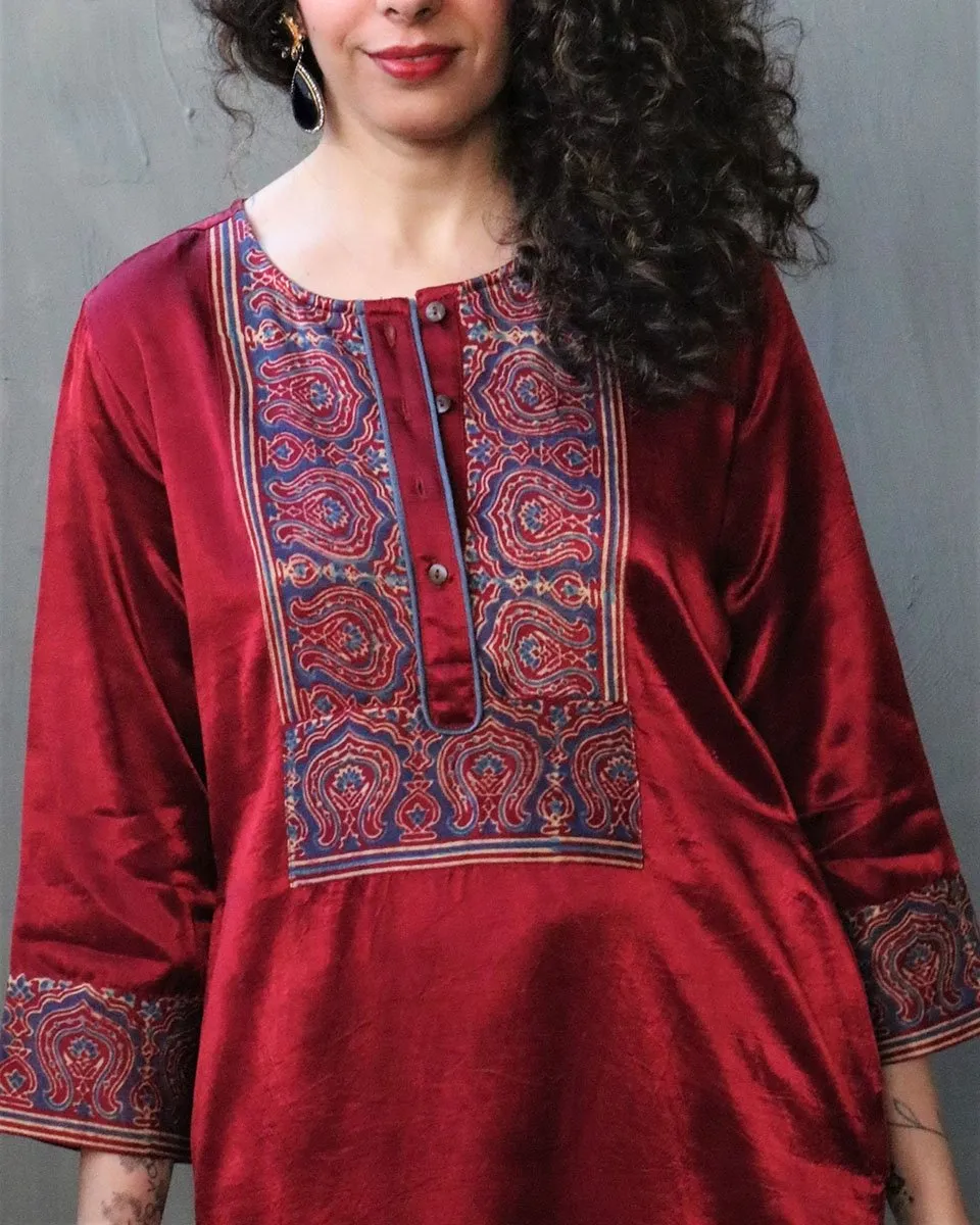 Rubaa Handprinted Mashru Silk Kurti