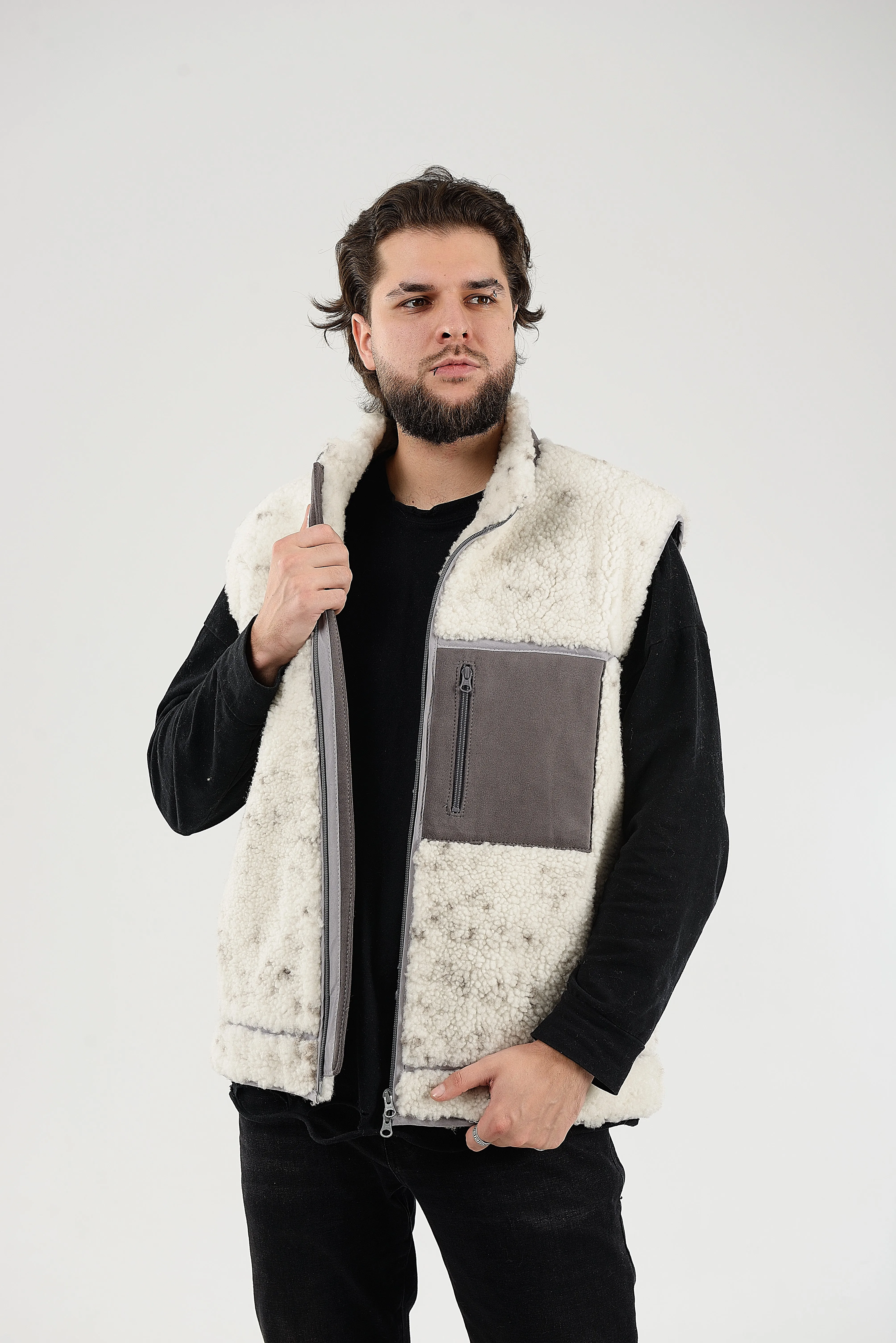 Soft Beige Sheepskin Vest, Collar-Exposed Wool Seams, Lightweight And Warm Sleeveless Jacket,Sustainable Clothing,Zipper Closure And Pockets