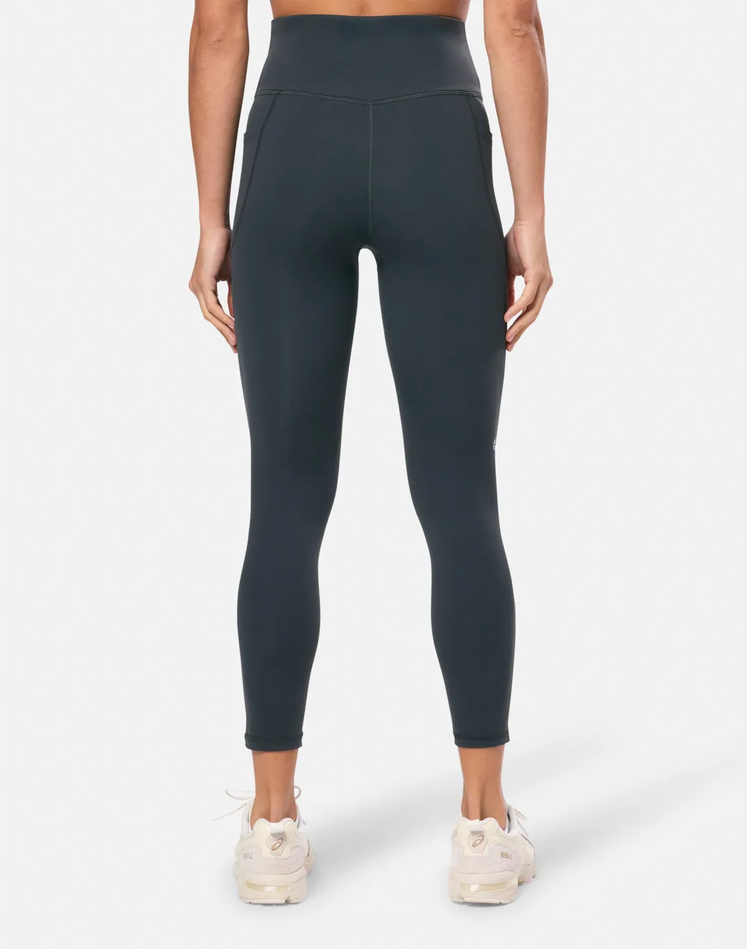 Swift 7/8 Legging in Midnight Grey